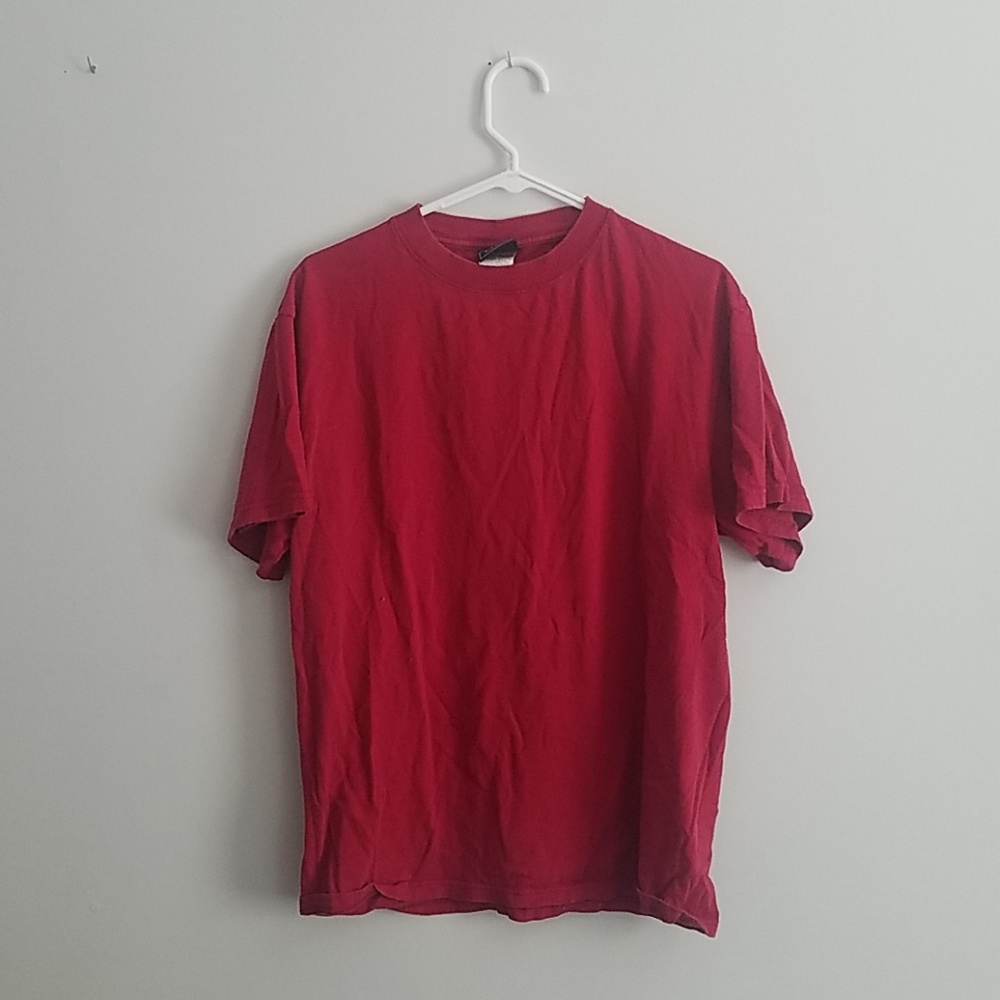 Men's red tshirt